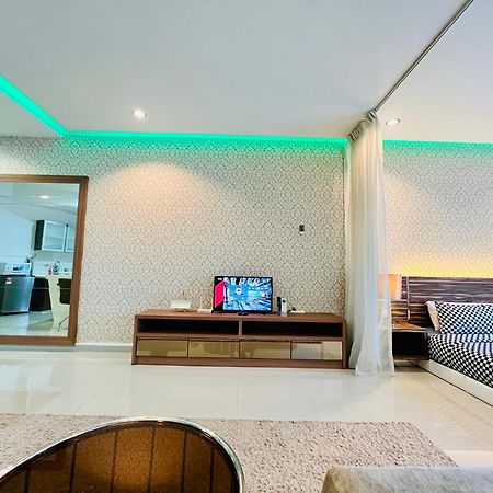 Regalia Suites&Residence studio Apartment by Enjoy your stay Kuala Lumpur Exterior foto